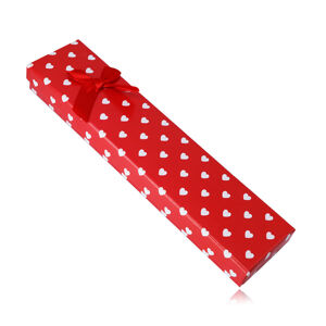 Červená darčeková krabička na retiazku alebo náramok - biele srdiečka, červená ozdobná mašľa