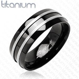 Čierny prsteň z titánu - dva  tenké pásy striebornej farby - Veľkosť: 59 mm
