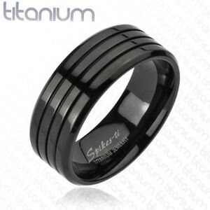 Čierny prsteň z titánu s tromi tenkými zárezmi, vysoký lesk, 8 mm - Veľkosť: 65 mm
