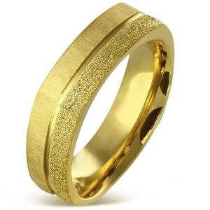 Hranatý prsteň z chirurgickej ocele zlatej farby - pieskovaný a saténový pás, 7 mm - Veľkosť: 62 mm