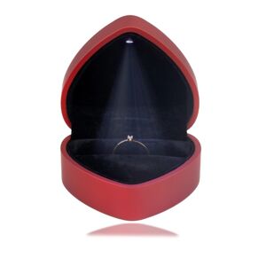 LED darčeková krabička na prstene - srdce, matná červená farba, čierny vankúšik