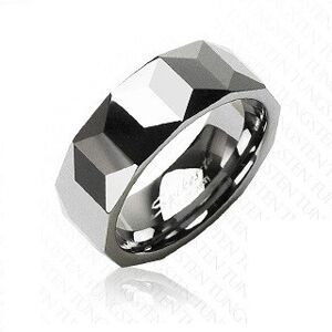 Volfrámový prsteň striebornej farby, geometricky brúsený povrch, 8 mm - Veľkosť: 64 mm