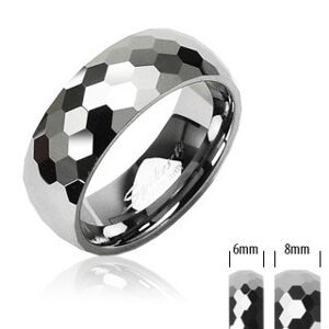 Wolfrámový prsteň striebornej farby, brúsené lesklé šesťhrany, 6 mm - Veľkosť: 49 mm